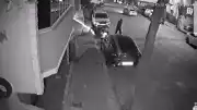 Esenyurt'ta Motosikletli ve Otomobilciler Arasında Silahlı Çatışma: Çok Sayıda Araç Zarar Gördü
