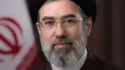 İran Lideri Hamaney ABD ile Mutabakat Hakkında Konuştu: "Farklı görüşte olmama rağmen ABD ile mutabakata izin verdim"