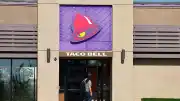 ABD'li Fast-Food Zinciri Taco Bell, Parazit Kaynaklı Hastalık Şüphesiyle Menüden Marul Çıkartıyor