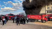 Atakent'te İnşaat Malzemeleri Dükkanında Yangın: 6 Yaralı