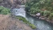 Bitlis Mutki'de Dereye Giren 3 Kardeşten 1'i Hayatını Kaybetti, 1'i Kayıp