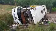 Isparta'da Tur Otobüsünün Devrilmesi Sonucu 4 Kişi Hayatını Kaybetti, 15 Kişi Yaralandı