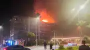 Antalya Alanya'da Otel Yangını: Çatı Katında Çıkan Alevler Tahliyeye Neden Oldu