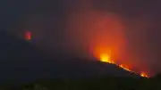 Etna Yanardağı'nda Volkanik Hareketlilik: Uçuş Operasyonları Aksadı