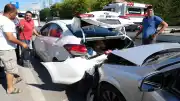 Kocaeli'de Zincirleme Trafik Kazası: 1'i Çocuk 3 Yaralı