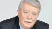 Ünlü Gazeteci ve Televizyoncu Aziz Üstel Hayatını Kaybetti