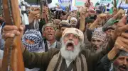 Yemen Devlet Bakanı Velid el-Kadimi: "Hudeyde'de çatışmalar sürüyor"