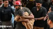 Pakistan'da Okul Çatısı Çöktü: 33 Öğrenci ve 1 Öğretmen Hayatını Kaybetti