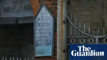 Londra'da Eski Sinagoğa Saldırı Düzenleyen İki Kişi Tutuklandı