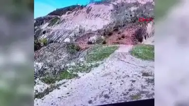 Tokat'ta Heyelan Anı Kameraya Yansıdı: Dik Yamaçtan Toprak Kayması