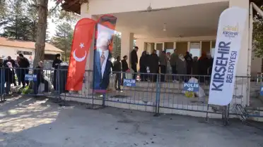 Kırşehir Belediyesi: Geri Dönüşüm Malzemesi Getirene Fide Teslim Edilecek