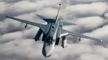 Ukrayna Hava Kuvvetleri Komutanlığı: Hmelnitski bölgesinde bir Su-24M tipi bombardıman uçağı düştü