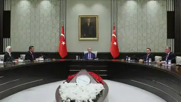 Cumhurbaşkanlığı Kabinesi Toplandı: ABD-İran Mutabakatı ve NATO Zirvesi Gündemde