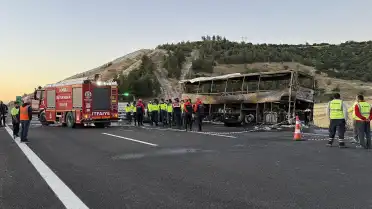 Denizli'deki Otobüs Kazasında Hayatını Kaybedenlerin Hikayeleri Yürek Burktu