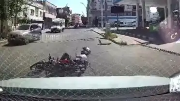 Batman'da Trafik Kazası: Motosiklet Otomobile Arkadan Çarptı