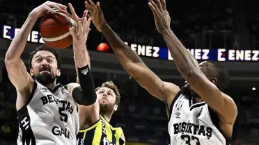 Beşiktaş GAİN, Fenerbahçe Beko'yu Mağlup Ederek Basketbol Süper Ligi Play-off Serisinde 1-0 Öne Geçti