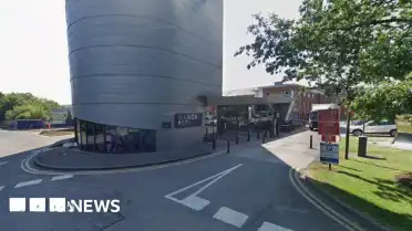 University of Surrey'de Bir Kişi Arbaletle Yaralandı: 21 Yaşında Şüpheli Gözaltında
