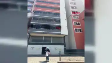 Kahramanmaraş'ta bina yangını: 2 kişi hayatını kaybetti