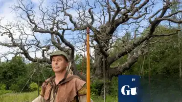 İngiltere'deki Sherwood Ormanı'nda 1.000 Yıllık Efsanevi Meşe Ağacı Hayatını Kaybetti