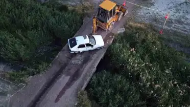 Karaman'da otomobilin dereye devrilmesi sonucu 3 çocuk yaşamını yitirdi, 4 kişi yaralandı