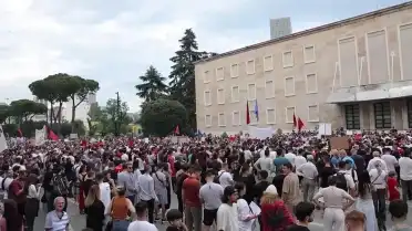 Arnavutluk'ta Trump Ailesinin Tatil Köyü Projesine Kitlesel Tepki