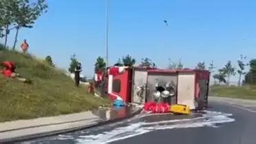 Bağcılar'da İtfaiye Aracı Devrildi: Trafik Durdu