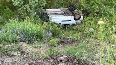 Burdur'da Trafik Kazası: 1 Kişi Hayatını Kaybetti, 2 Yaralı