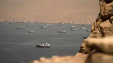 Hürmüz Boğazı'ndaki Gemi Geçişleri Kısıtlaması Devam Ediyor