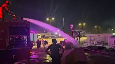 Mardin Kızıltepe'de Park Halindeki TIR'ın Dorsesinde Yangın Çıktı