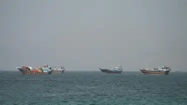 Hürmüz Boğazı'ndaki Tahliye Planı Kargo Gemisine Yapılan Saldırı Sonrası Durduruldu