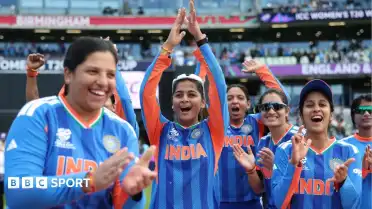 Kadınlar T20 Dünya Kupası: Hindistan, Pakistan karşısında 64 sayı farkla galip geldi