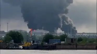 Ukrayna, Rusya'nın St. Petersburg Şehrindeki Önemli Bir Petrol Terminalini Vurdu