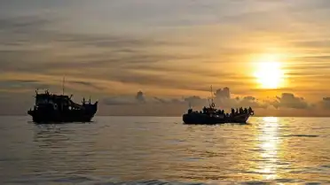 Myanmar Açıklarında 500'den Fazla Rohingya Mültecinin Akıbeti Belirsizliğini Koruyor
