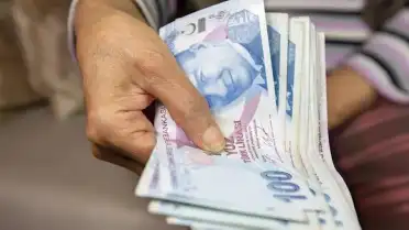 Meclis'ten Geçen Düzenleme ile En Düşük Emekli Aylığı Artırıldı