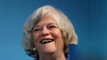 Polis, Ann Widdecombe Cinayet Soruşturmasındaki Spekülasyonlara Karşı Uyarıda Bulundu