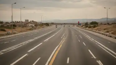 Bandırma Belediye Başkanı Dursun Mirza'nın Karıştığı Trafik Kazasında 3 Kişi Hafif Yaralandı