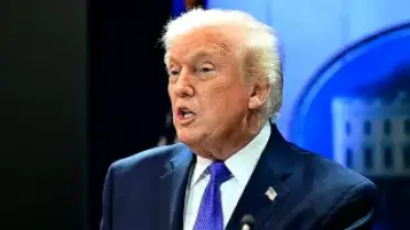 ABD Başkanı Trump: İran'a Saldırılar 'Bir Süreliğine' Ertelendi