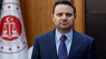 Adalet Bakanı Akın Gürlek'ten "Mutlak Butlan" Açıklaması: Parti İçi Demokrasi Vurgusu
