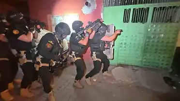 Adana'da DEAŞ'ın 'uyuyan hücresi'ne operasyon: 16 şüpheli yakalandı