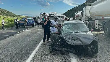 Adıyaman'da Trafik Kazası: 3 Kişi Hayatını Kaybetti, 4 Yaralı
