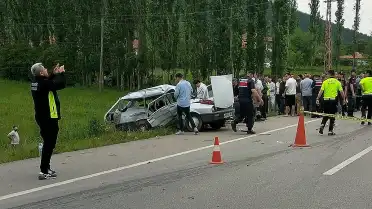 Amasya'da Trafik Kazası: Dede ve Torunu Hayatını Kaybetti, 2 Yaralı