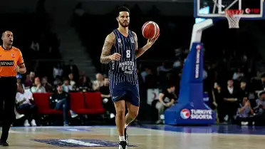 Anadolu Efes, Türk Telekom'u Mağlup Ederek Yarı Finale Yükseldi
