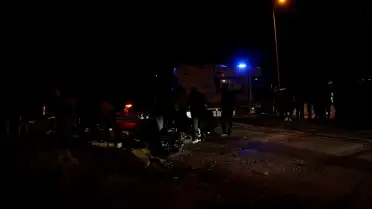 Antalya'da Çöp Kamyonu ve Motosiklet Kazası: 2 Kişi Hayatını Kaybetti