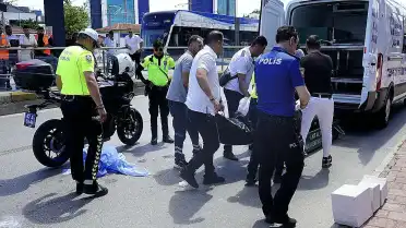 Antalya'da Hafif Ticari Araç Çarptı: 13 Yaşındaki Çocuk Hayatını Kaybetti