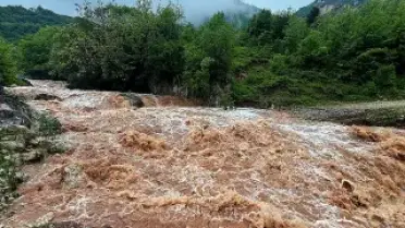 Bartın'da Arıt Deresi Taştı, Tarım Arazileri Sular Altında Kaldı