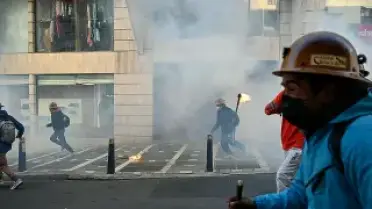 Bolivya'da Madenciler Hükümeti Protesto Ediyor: Ülke Genelinde Yollar Kapandı