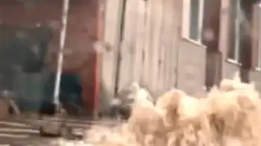 Bozüyük'te Sağanak Yağış Sel Oldu, Yollar Sular Altında Kaldı