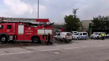 Bursa'da Sunta Fabrikasında Yangın: İtfaiye Ekipleri Müdahale Etti