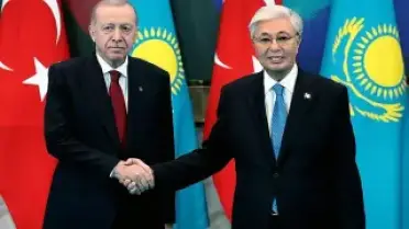 Cumhurbaşkanı Erdoğan'a Kazakistan'da Hoca Ahmet Yesevi Nişanı Takdim Edildi
