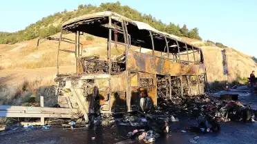 Denizli'de Otobüs Kazası: 8 Kişi Hayatını Kaybetti, 33 Yaralandı